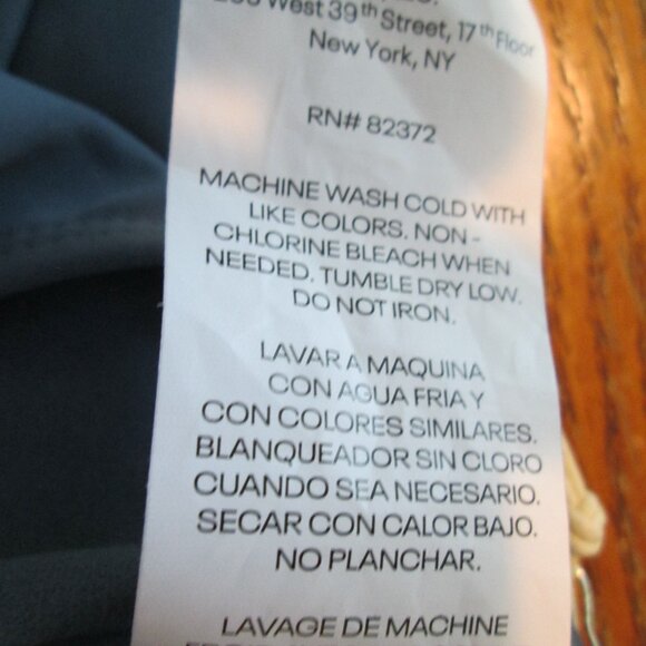 Reebok Women's High-Neck Athletic One-Piece Swimsuit NWT Sz L - Picture 8 of 11